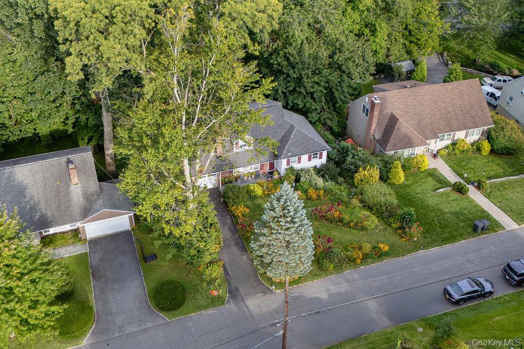 27 Anpell Drive – For Sale photo 22