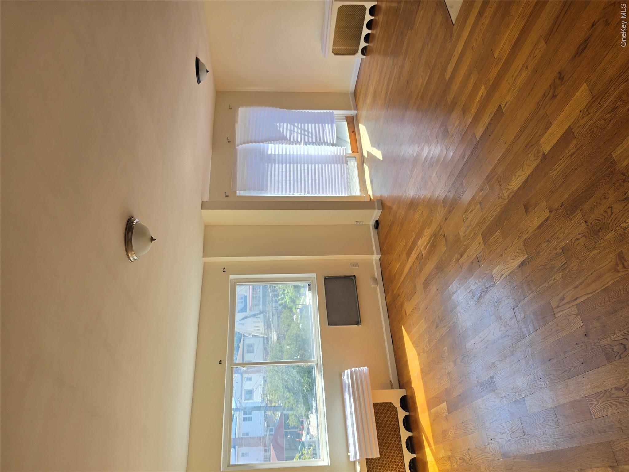 195-25 Woodhull Avenue, Unit 2nd fl