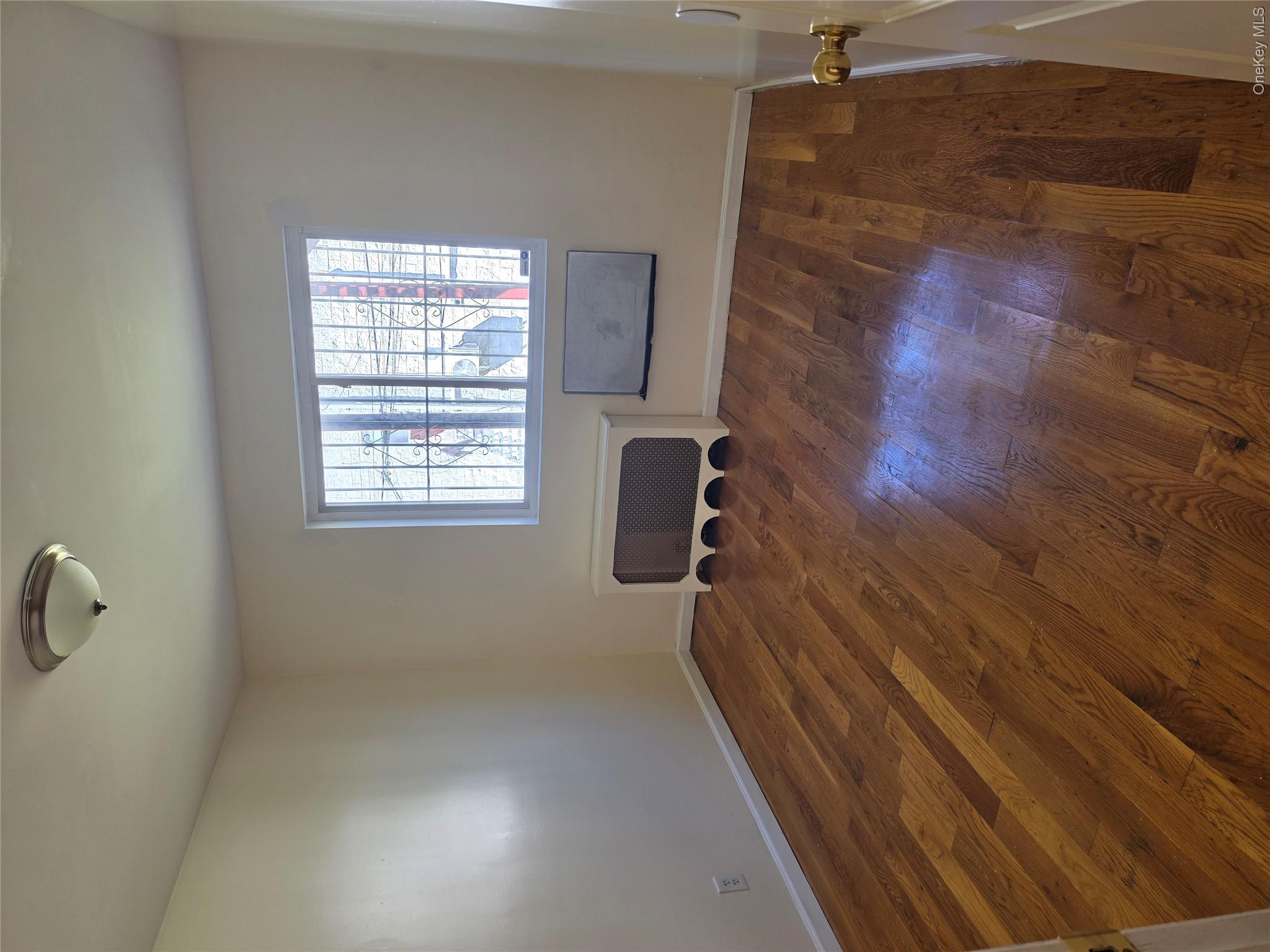 195-25 Woodhull Avenue, Unit 2nd fl photo 9