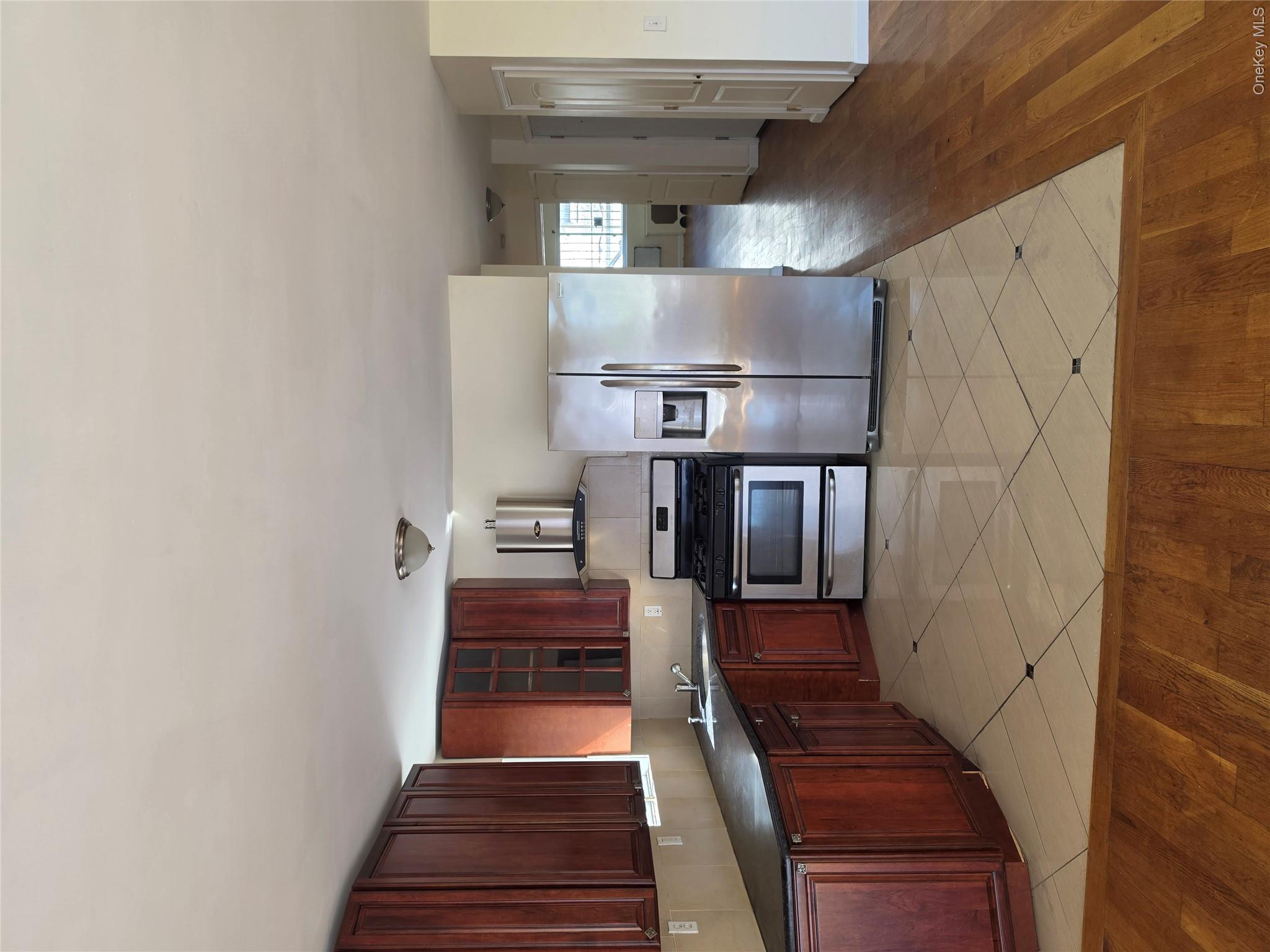 195-25 Woodhull Avenue, Unit 2nd fl photo 12