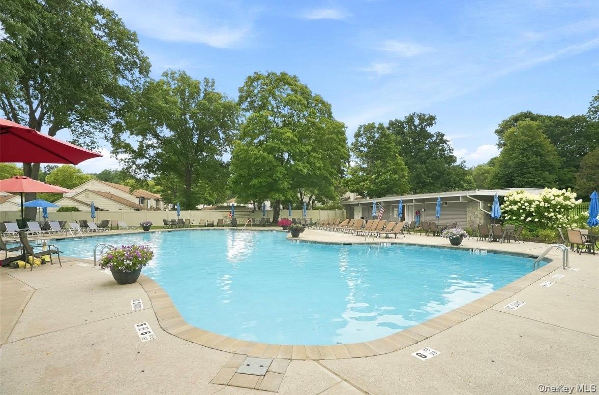 27 Walden Court, Unit F photo 24