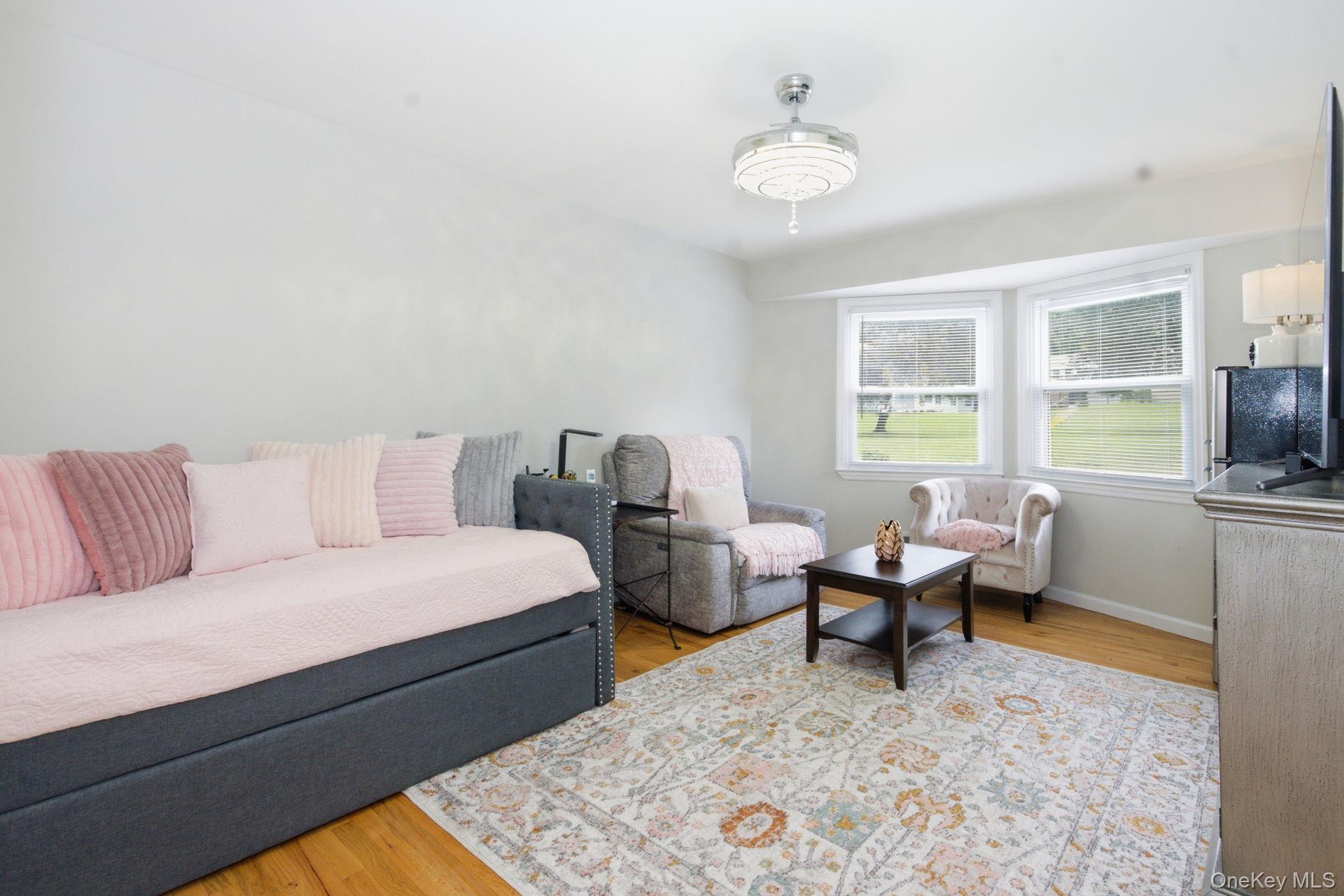 27 Walden Court, Unit F photo 14