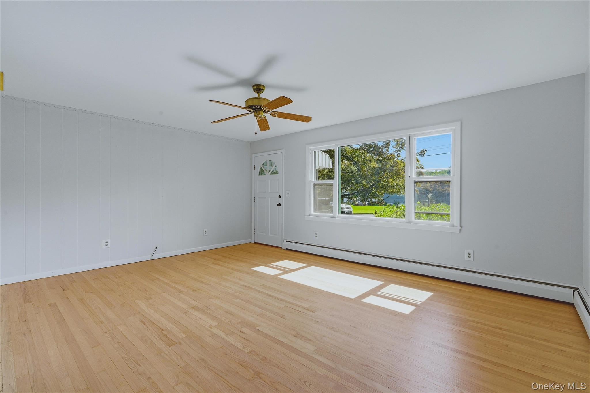 529 Lakeview Terrace – For Sale photo 4