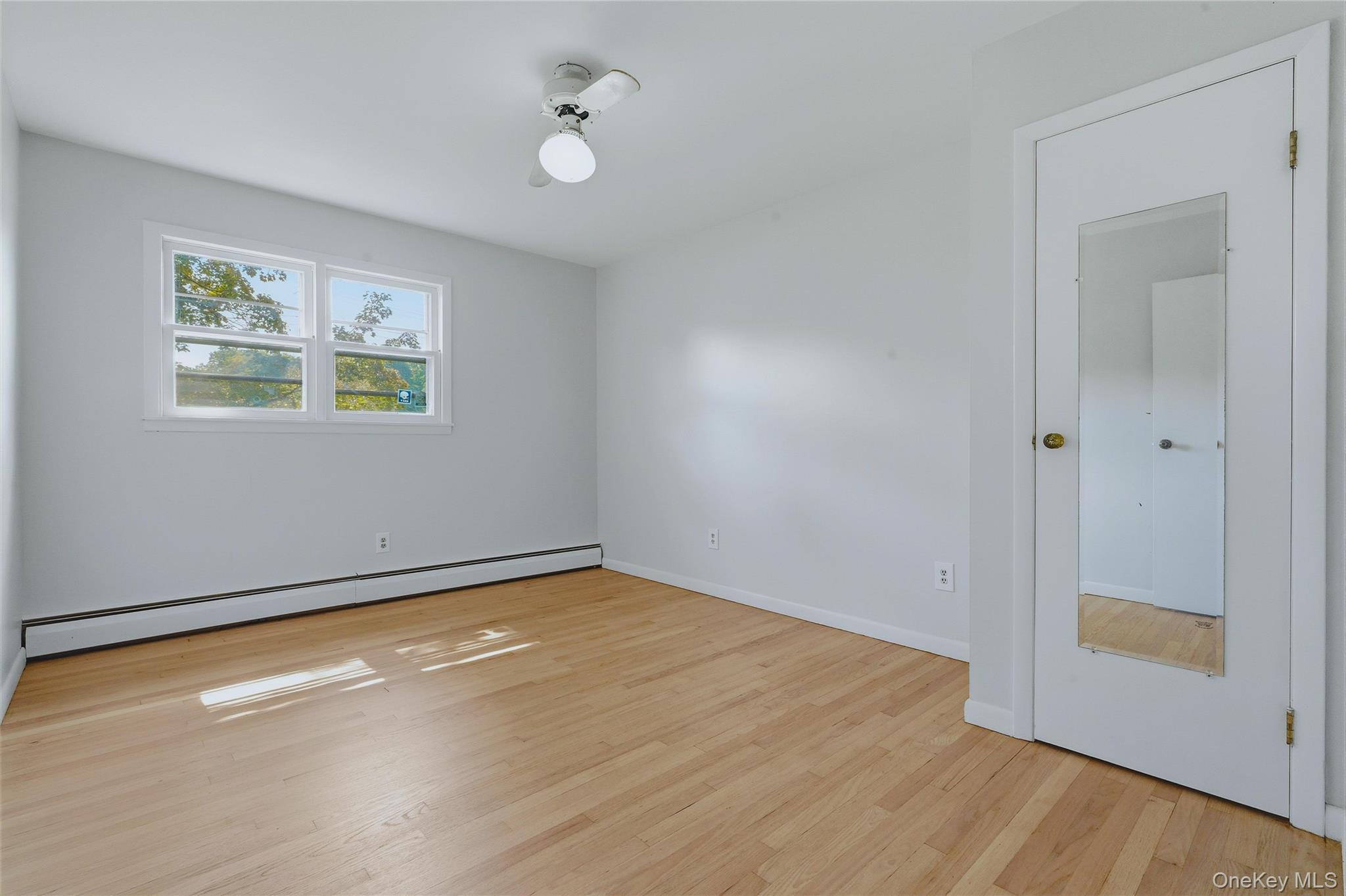 529 Lakeview Terrace – For Sale photo 12