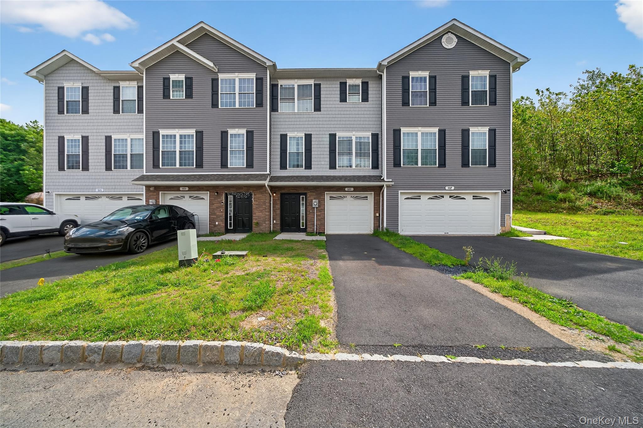 505 Iron Forge Lane – For Sale photo 2