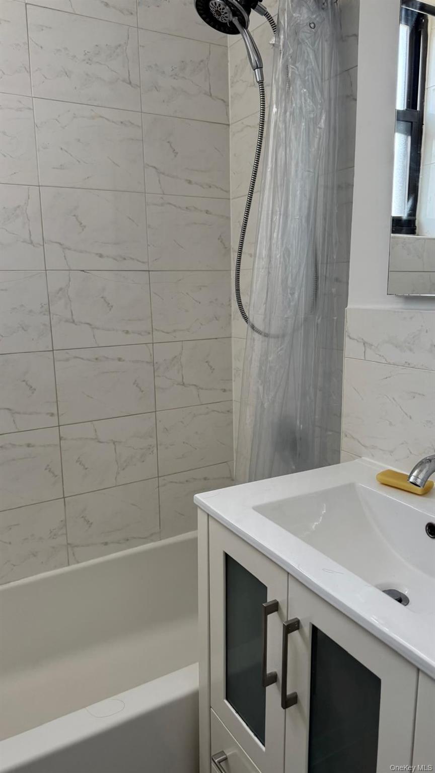 44-14 Newtown Road, Unit 3T photo 8