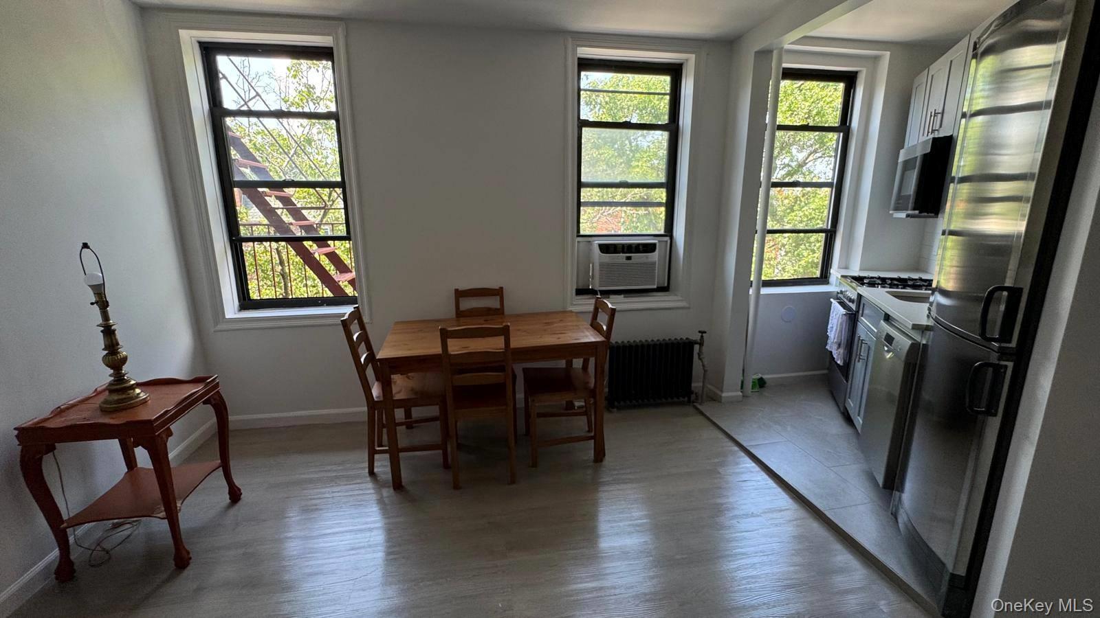 44-14 Newtown Road, Unit 3T photo 3