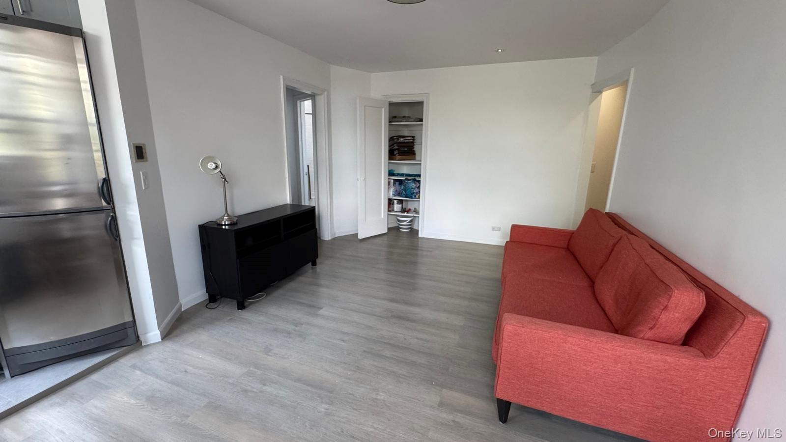 44-14 Newtown Road, Unit 3T photo 2