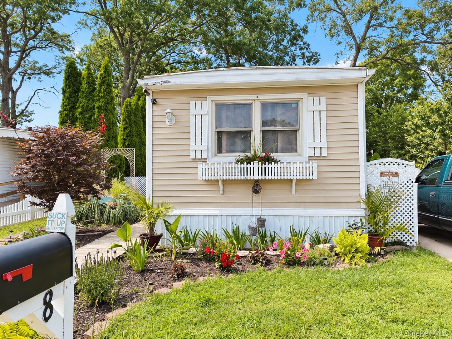 8 Buttercup Drive – For Sale
