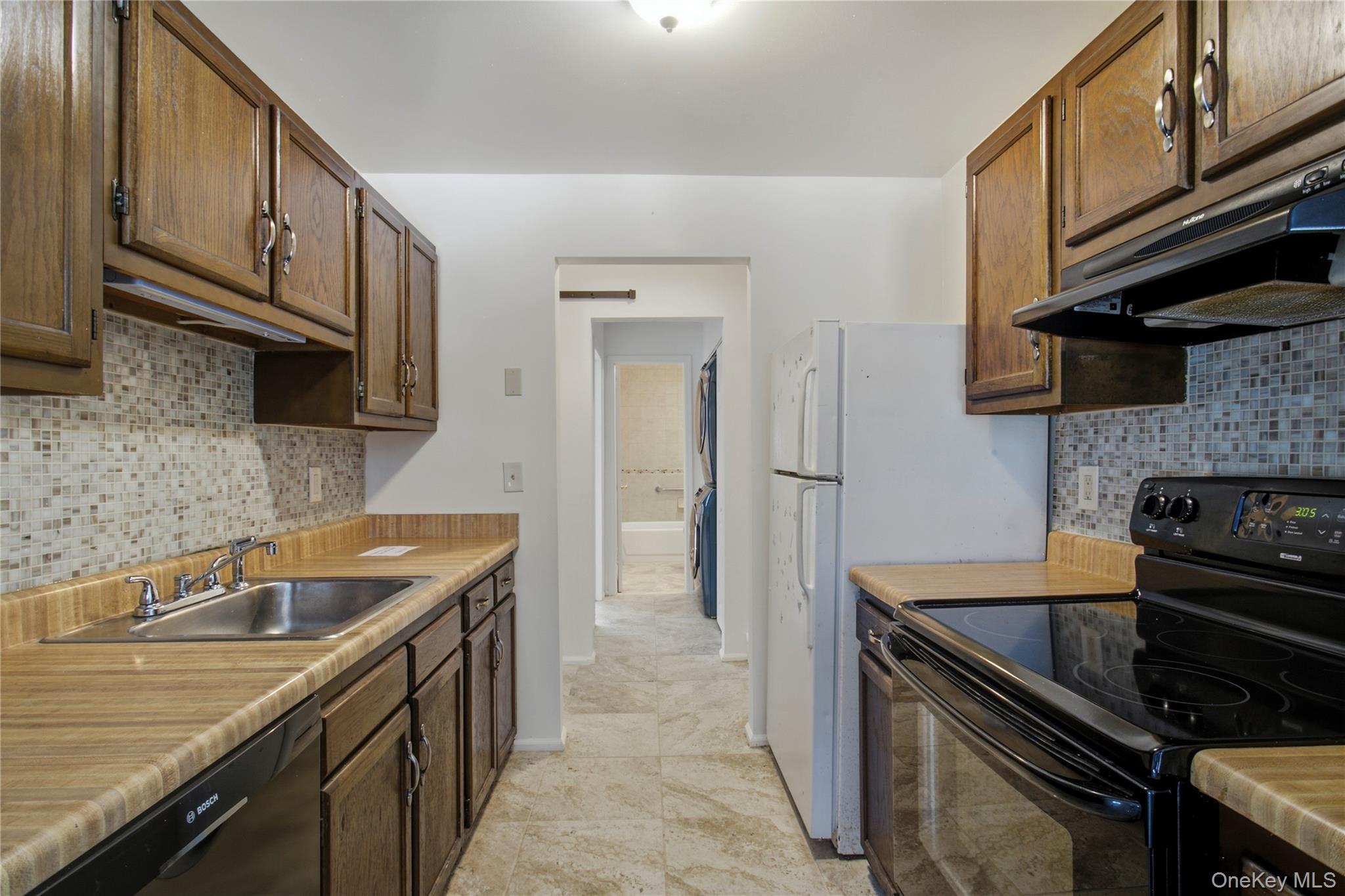 4 Briarcliff Drive S, Unit 4 photo 16