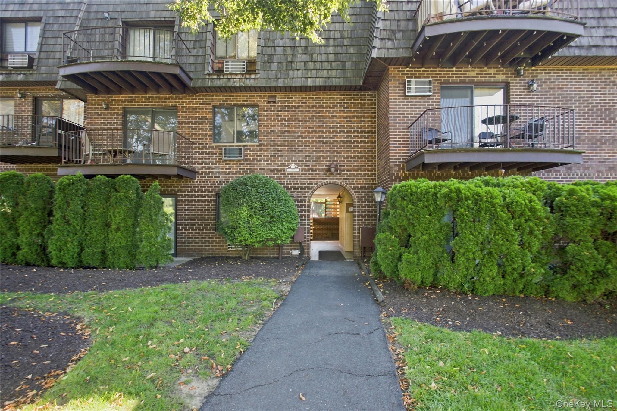 4 Briarcliff Drive S, Unit 4 photo 25