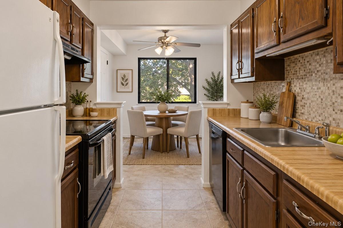 4 Briarcliff Drive S, Unit 4 photo 13