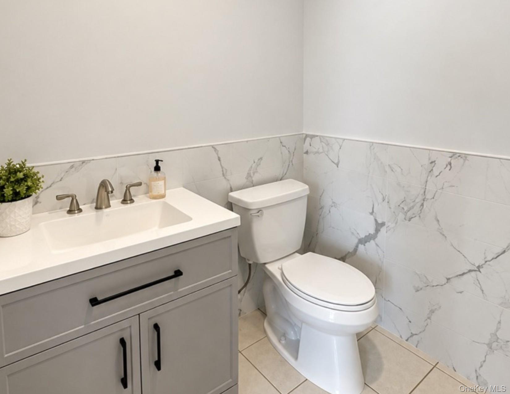 198 Moriches Road, Unit B photo 5