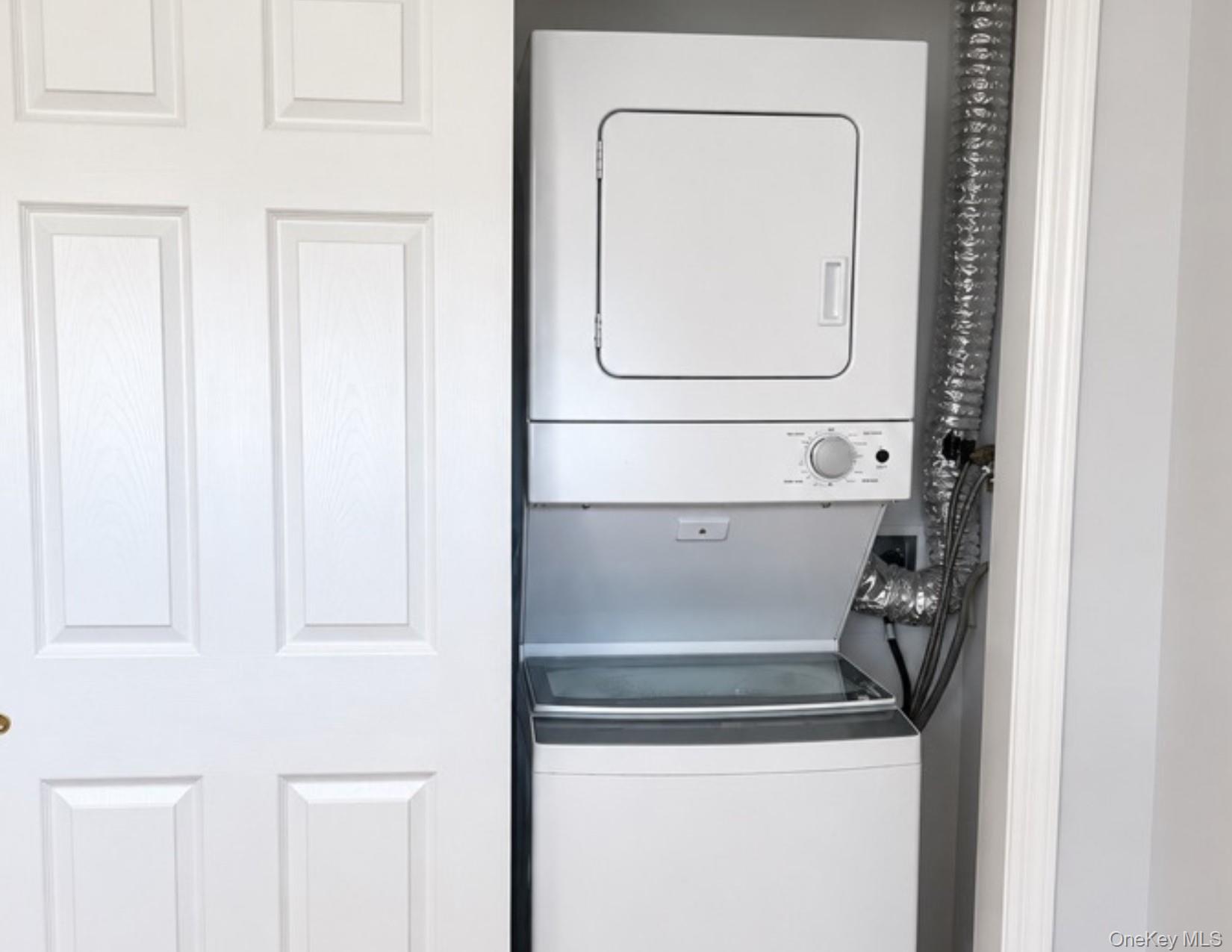 198 Moriches Road, Unit B photo 4
