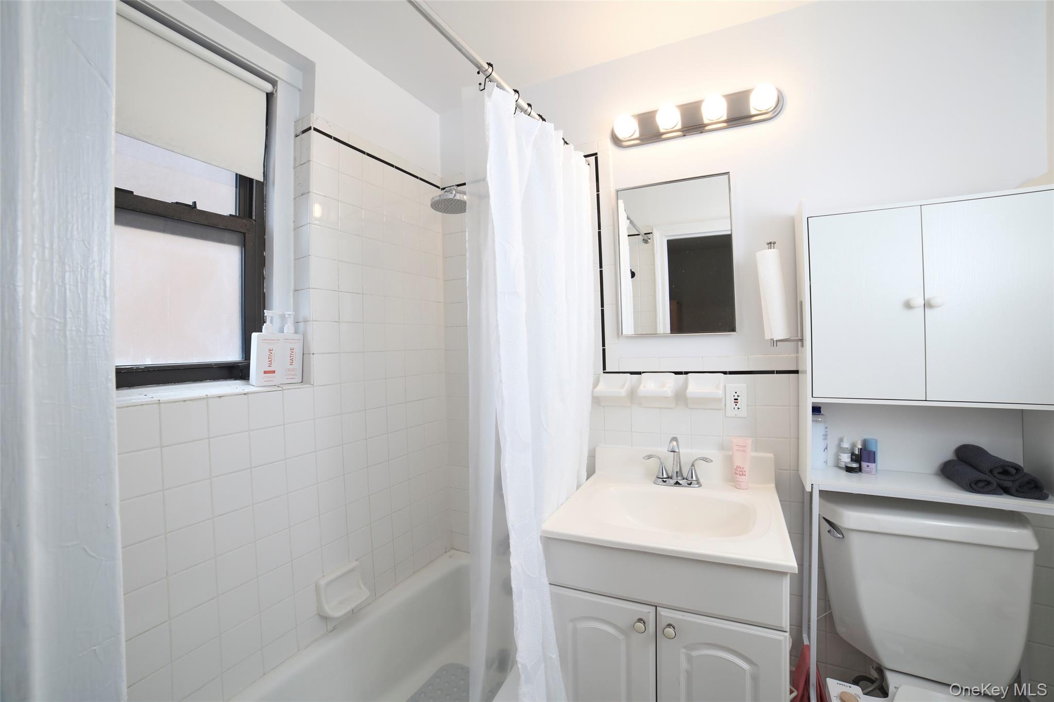 68 E Hartsdale Avenue, Unit 5E photo 9