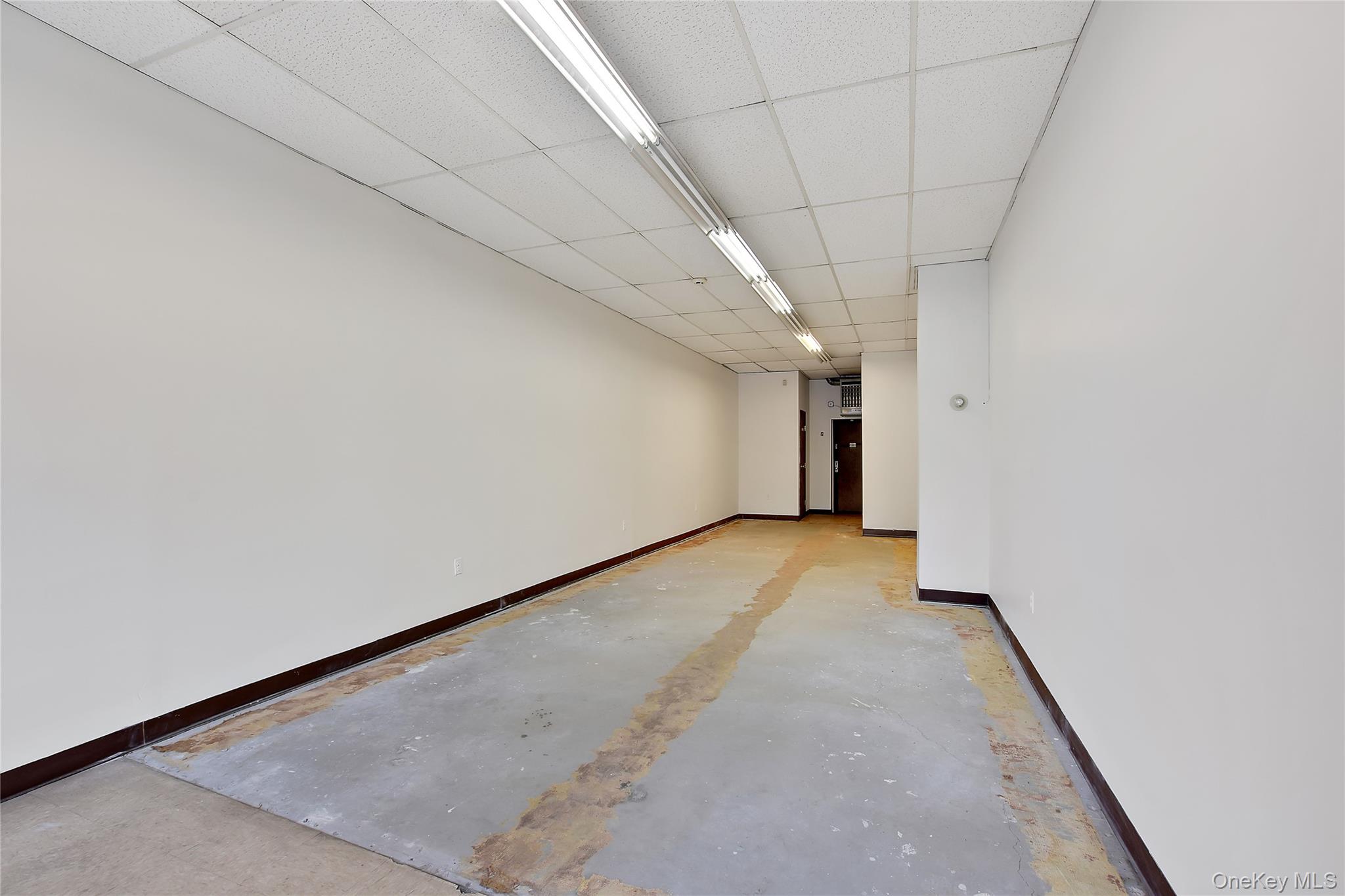 5662 Mosholu Avenue – For Rent photo 8