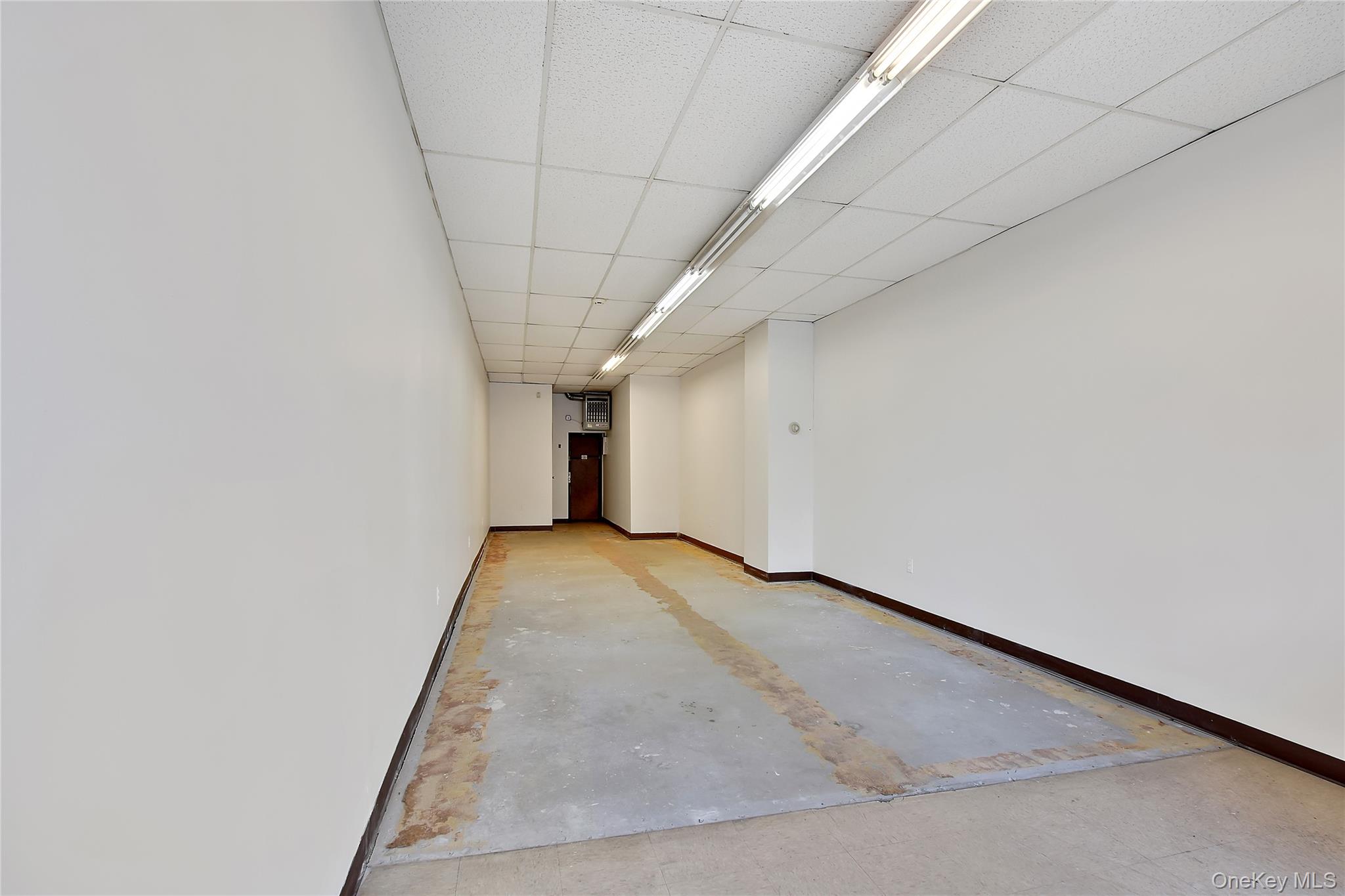 5662 Mosholu Avenue – For Rent photo 7