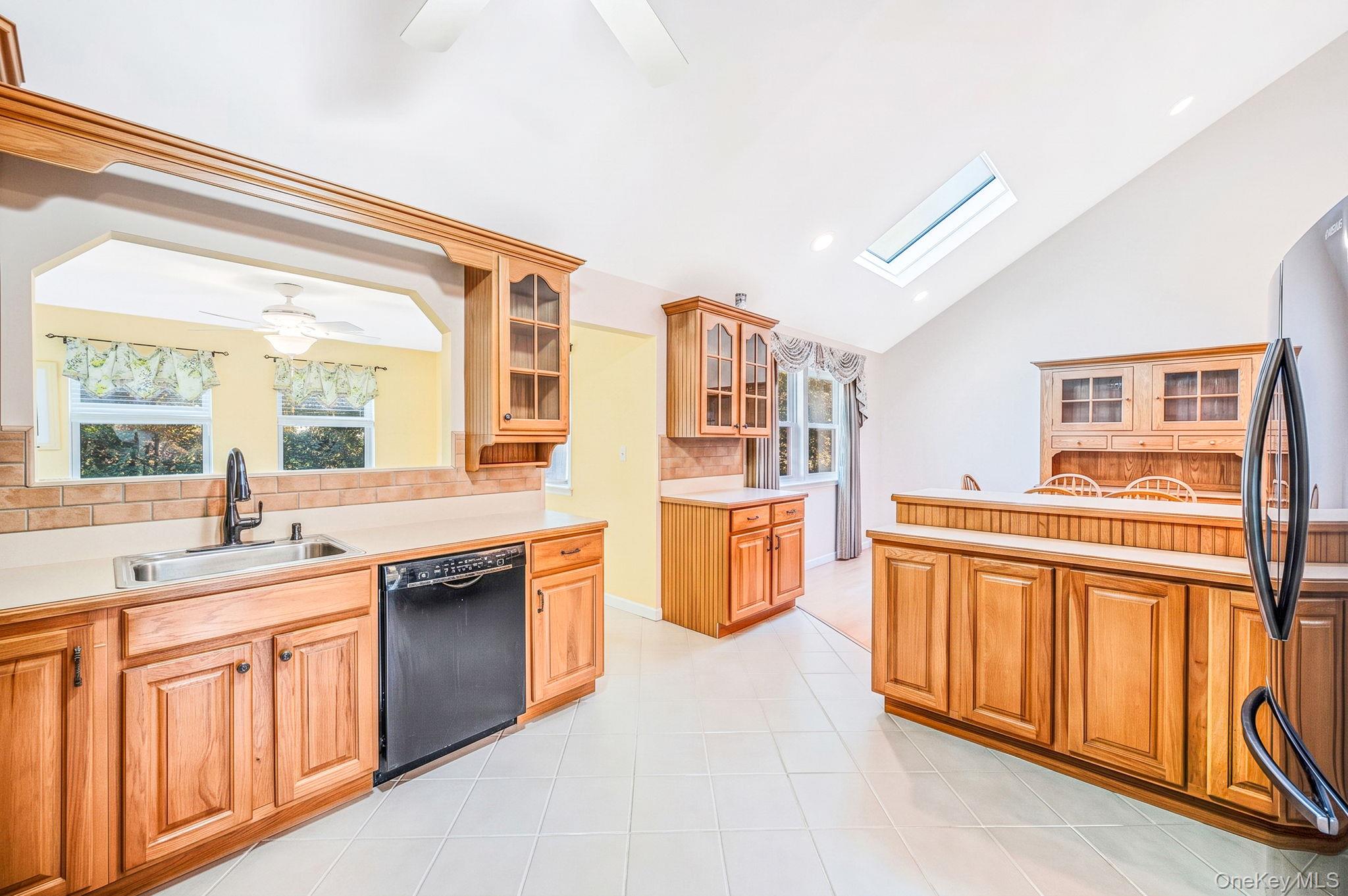 1 Chen Court – For Sale photo 16