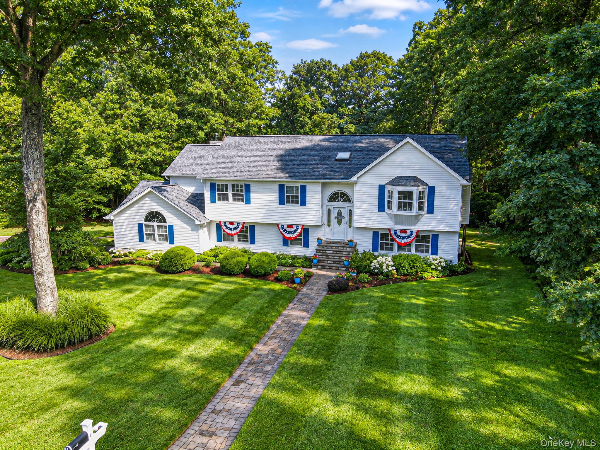1 Chen Court – For Sale photo 2