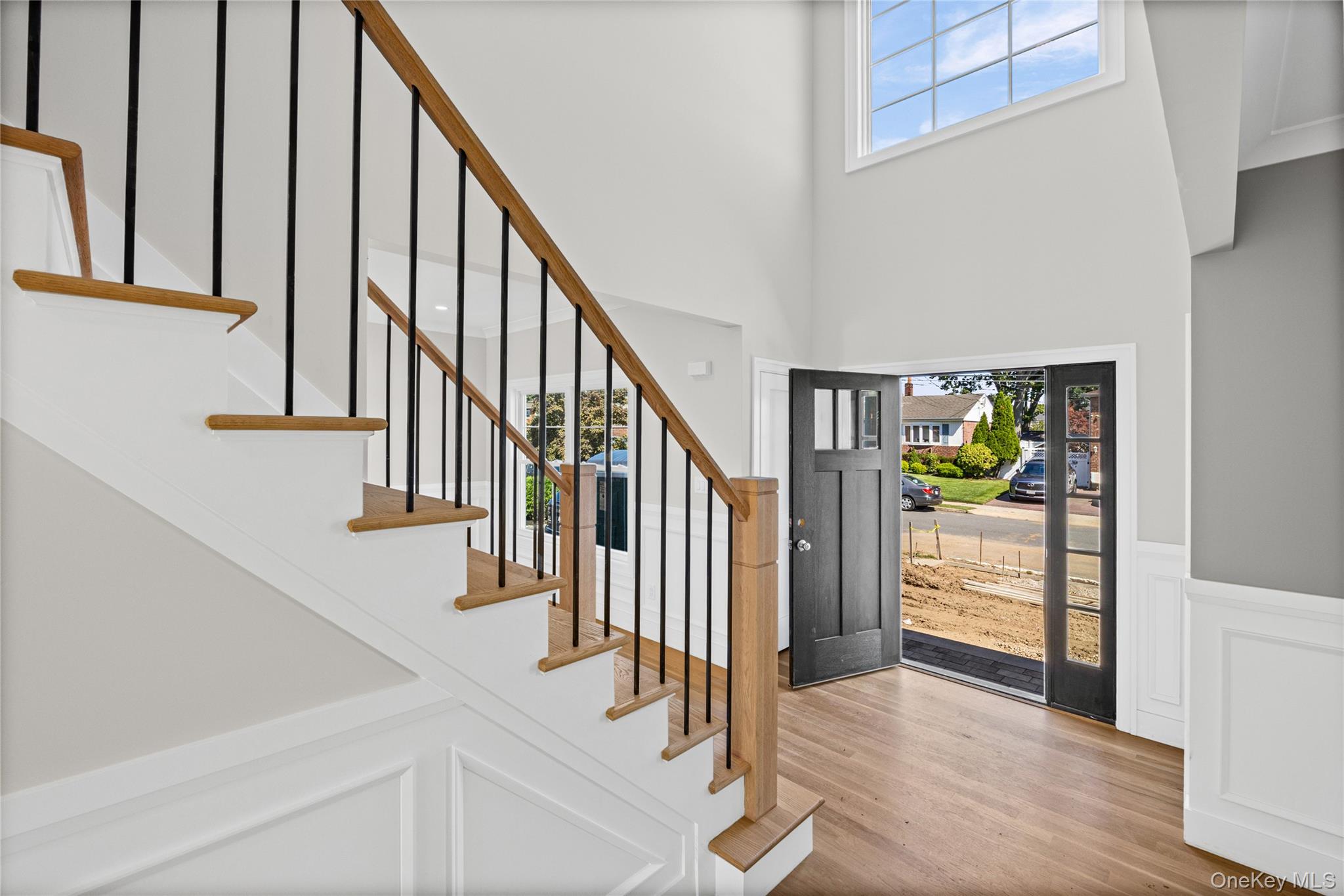 366 Broadway – For Sale photo 3