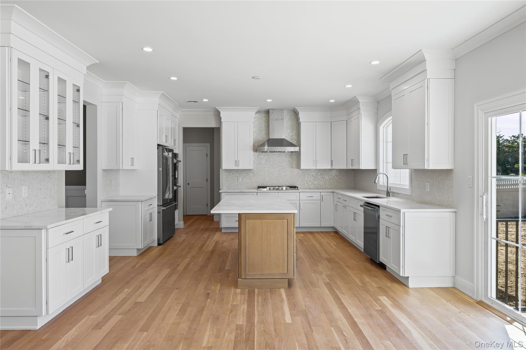 366 Broadway – For Sale photo 14
