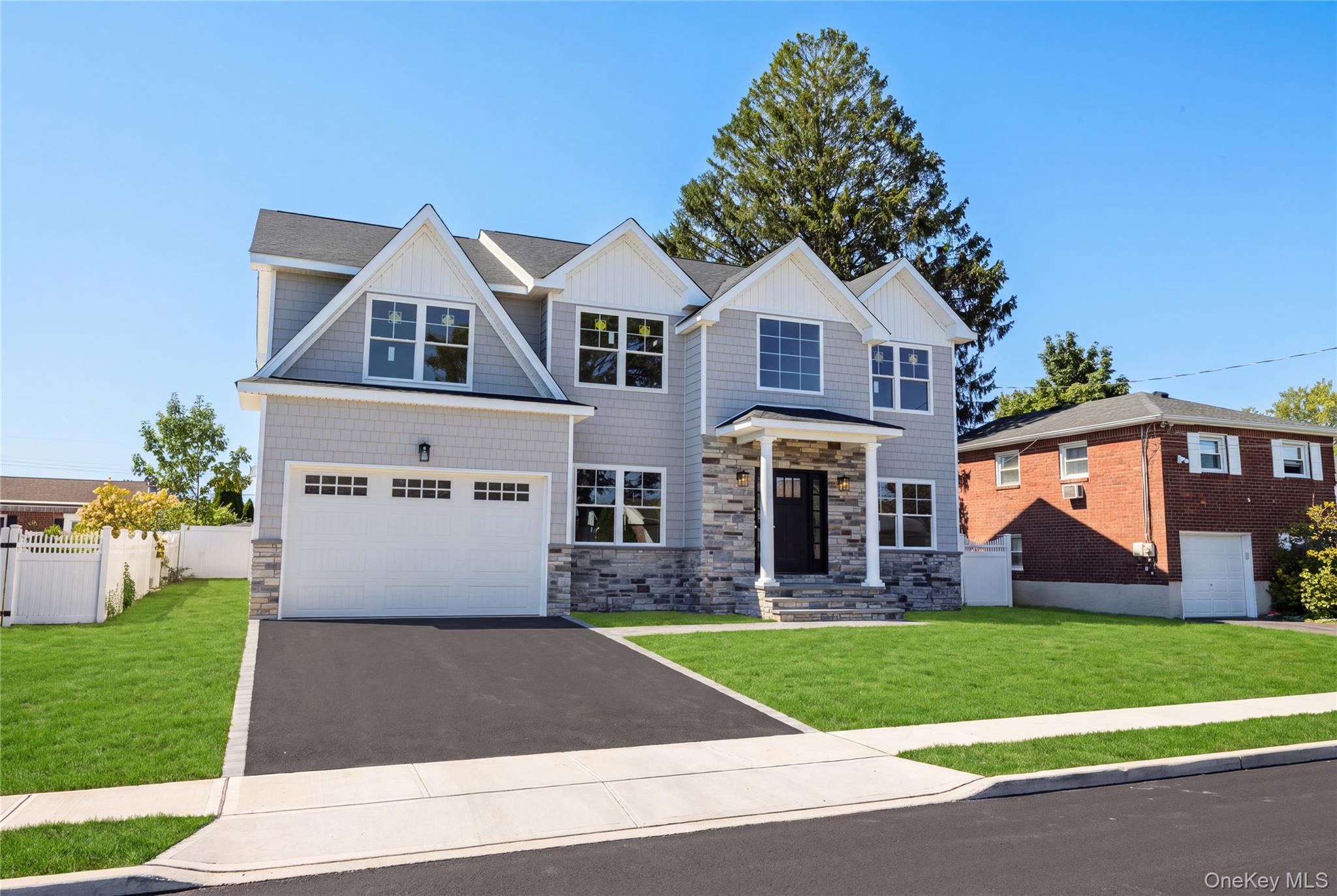 366 Broadway – For Sale