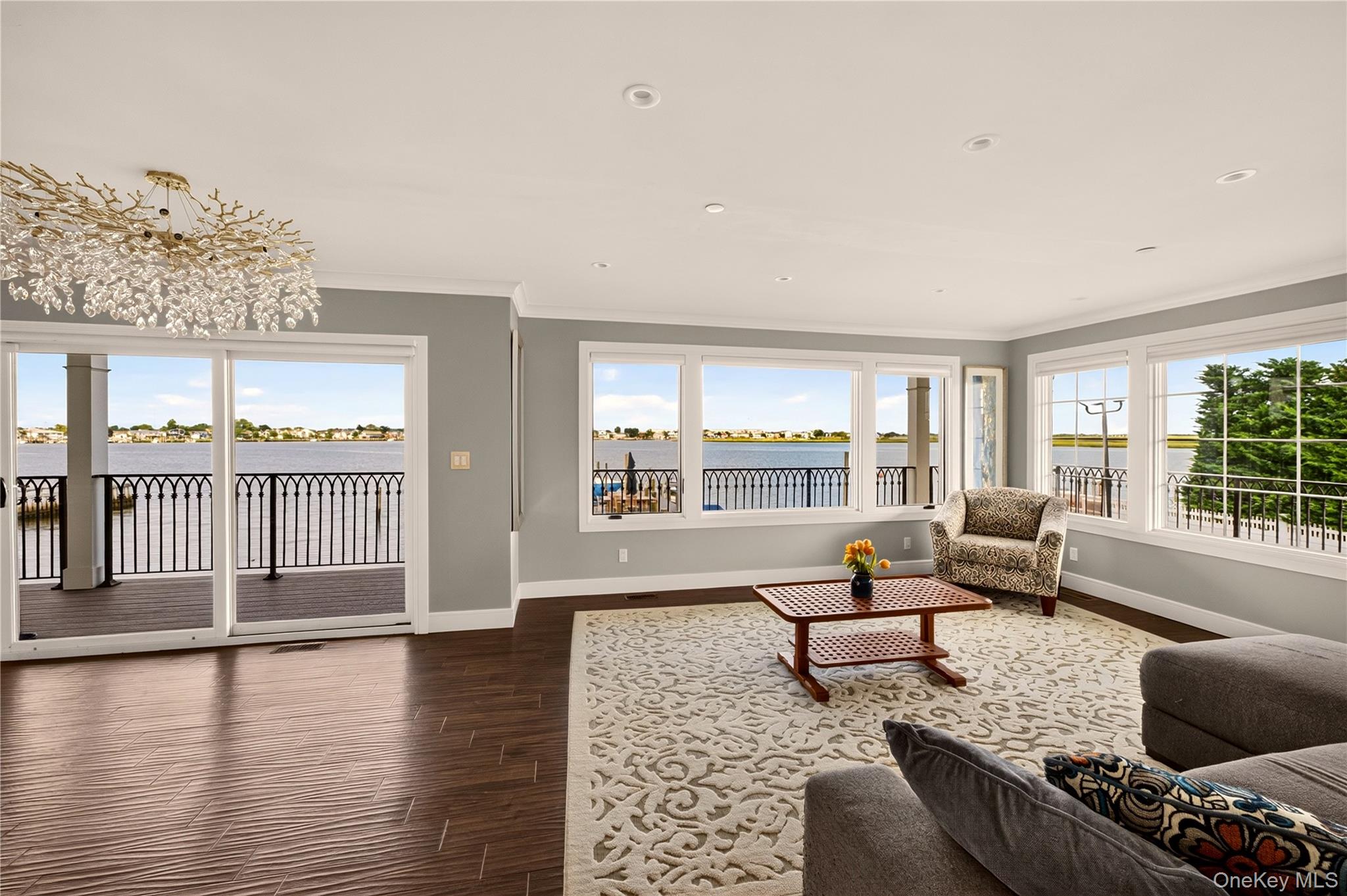 1 North Drive – For Rent photo 6