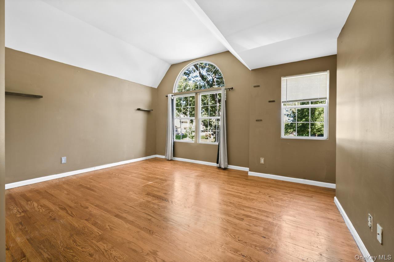 10 Iowa Street – For Sale photo 23