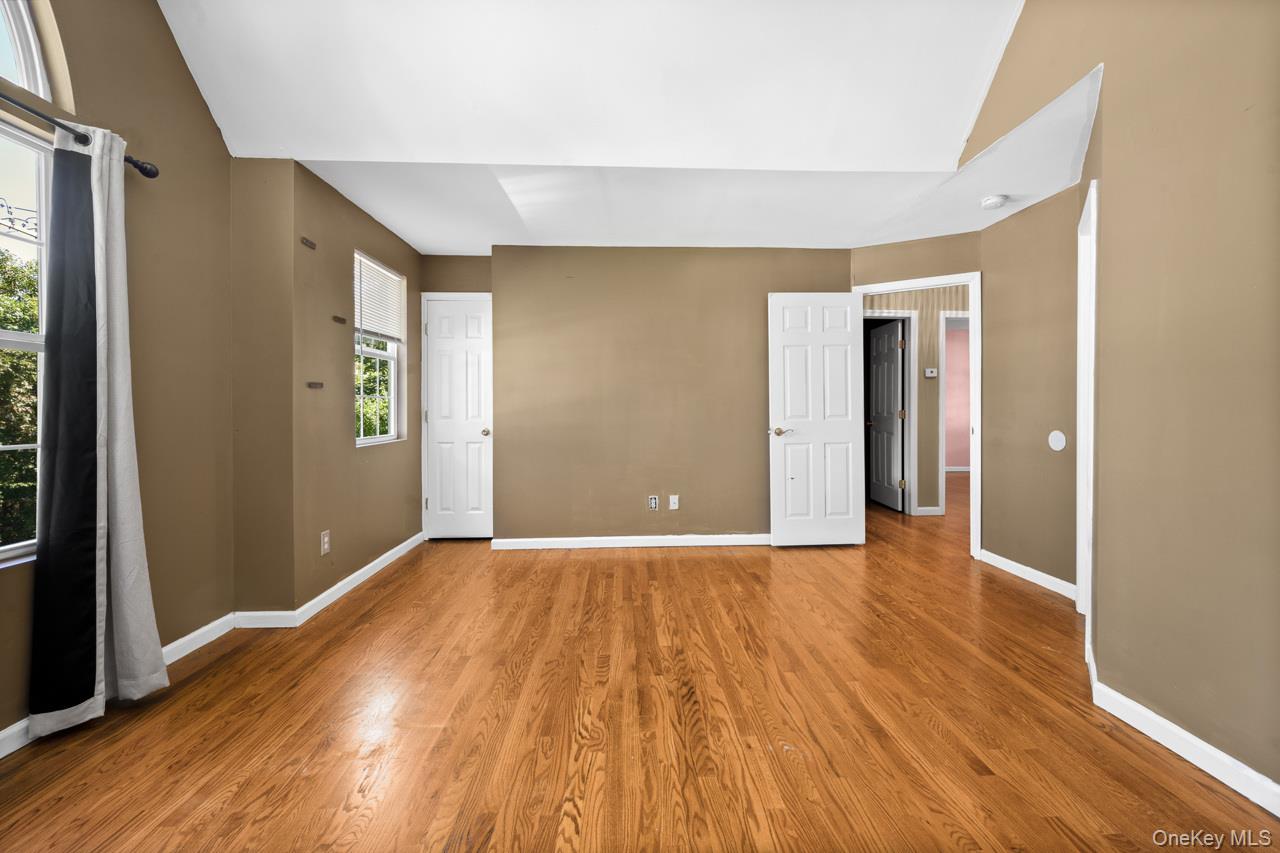 10 Iowa Street – For Sale photo 25