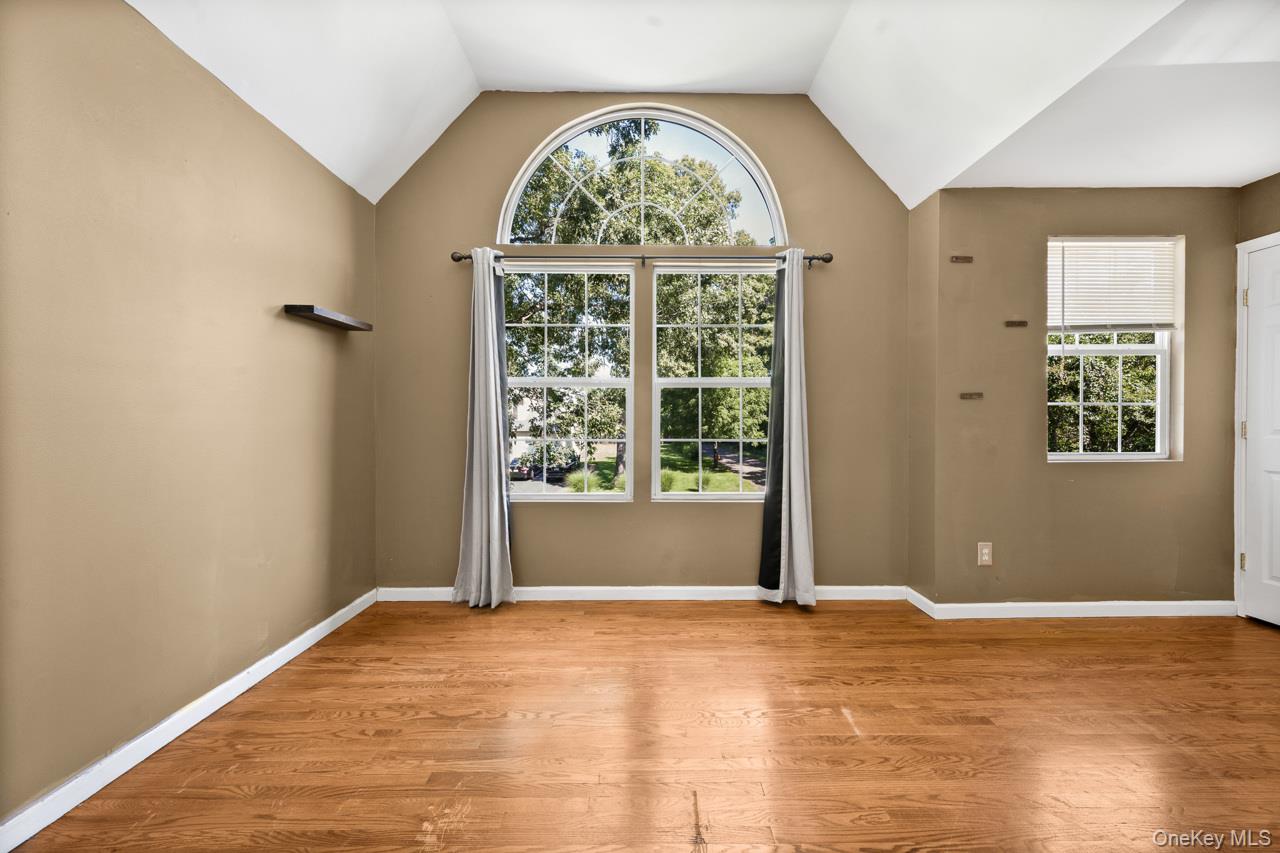 10 Iowa Street – For Sale photo 27