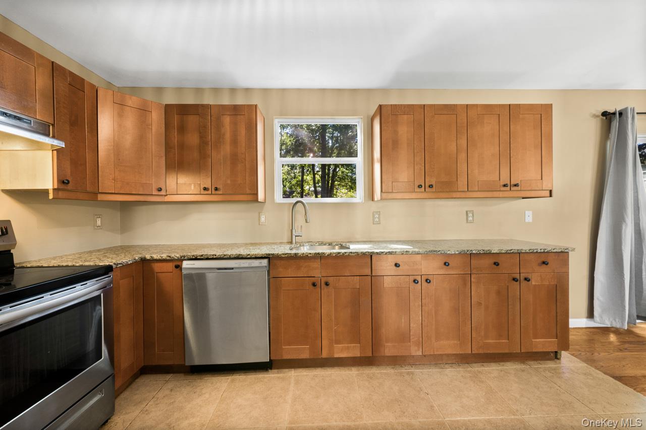 10 Iowa Street – For Sale photo 13