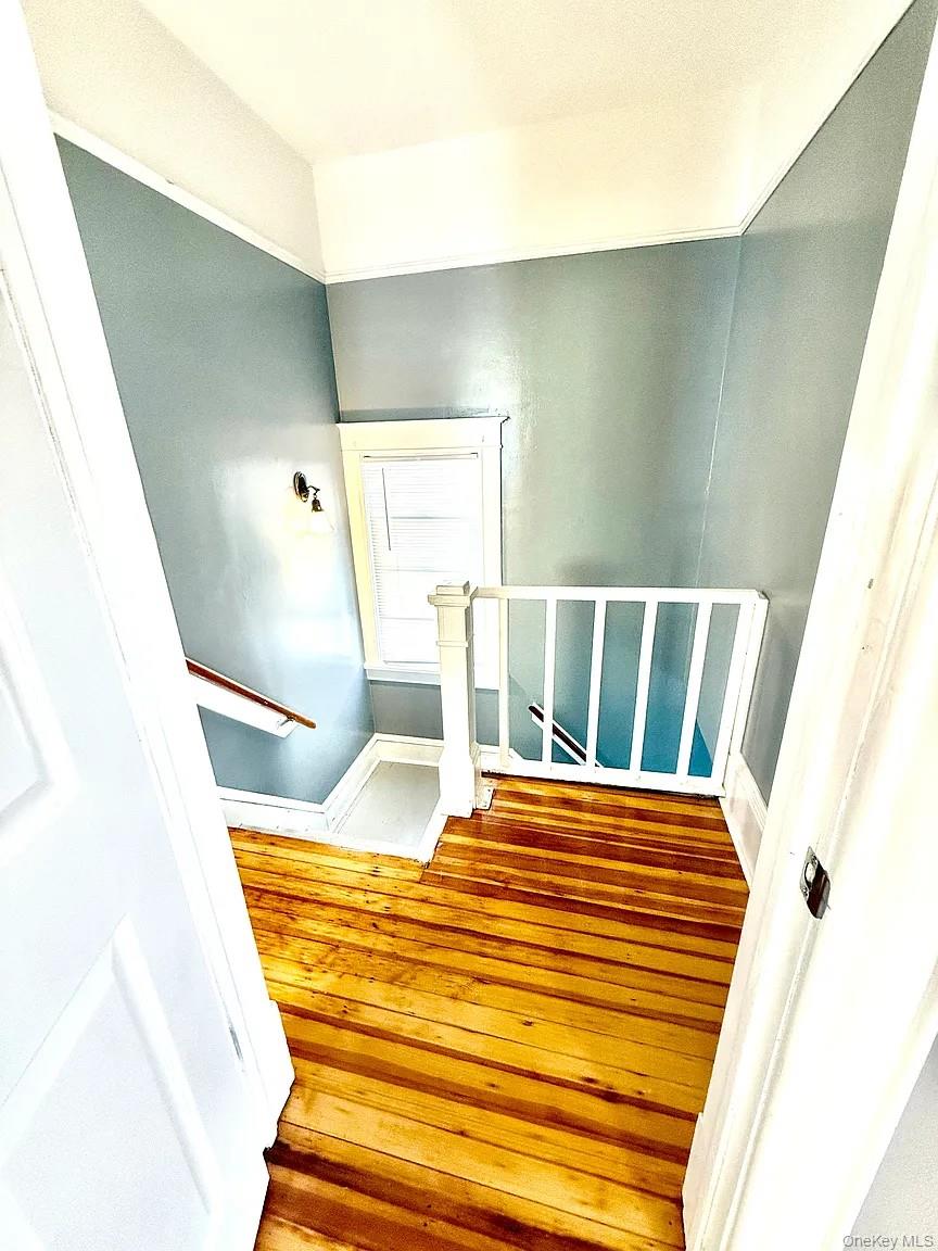 30 Manitou Avenue, Unit 2 photo 2