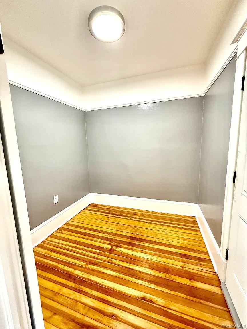 30 Manitou Avenue, Unit 2 photo 9