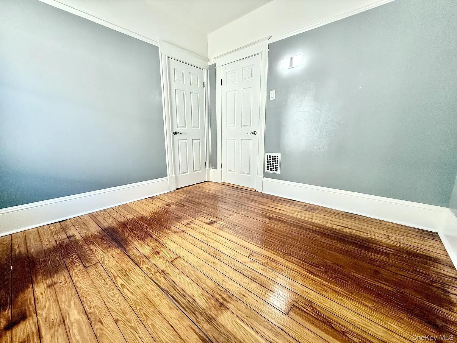 30 Manitou Avenue, Unit 2 photo 8
