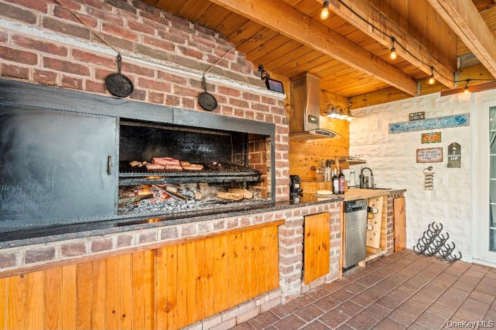 218 W Chester Street – For Rent photo 24