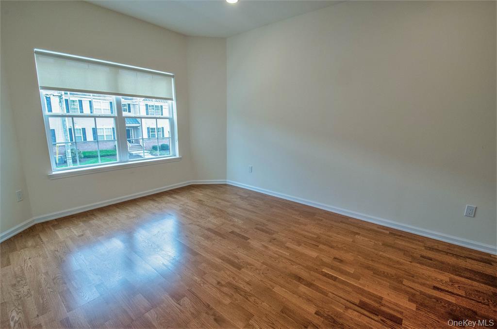 260 W Main Street, Unit 11 photo 11
