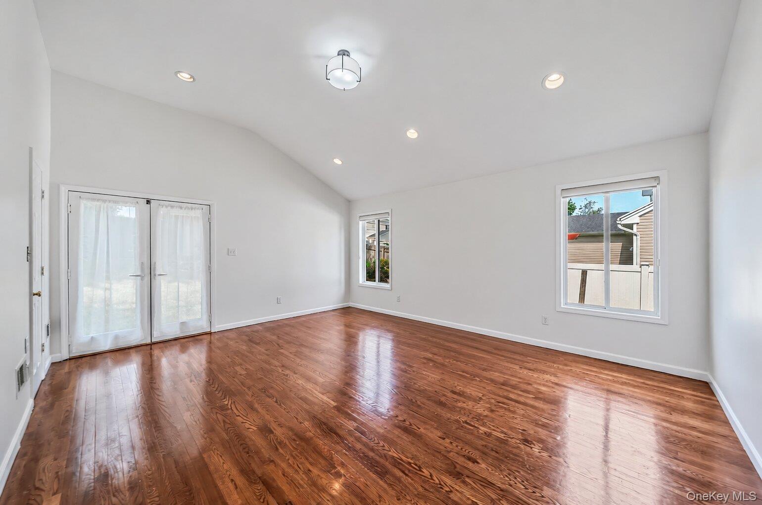 5 Willets Drive – For Sale photo 13