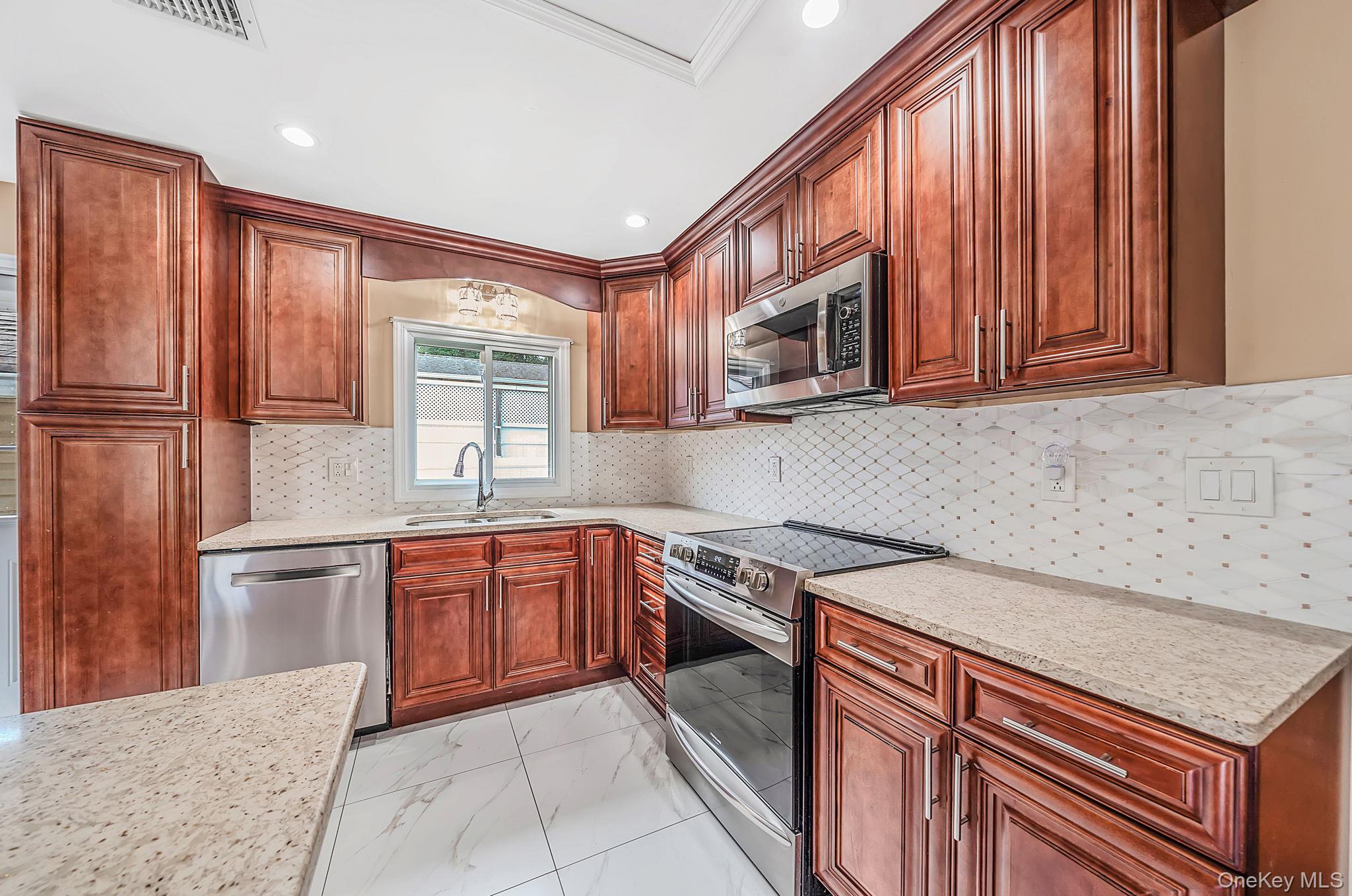 5 Willets Drive – For Sale photo 11