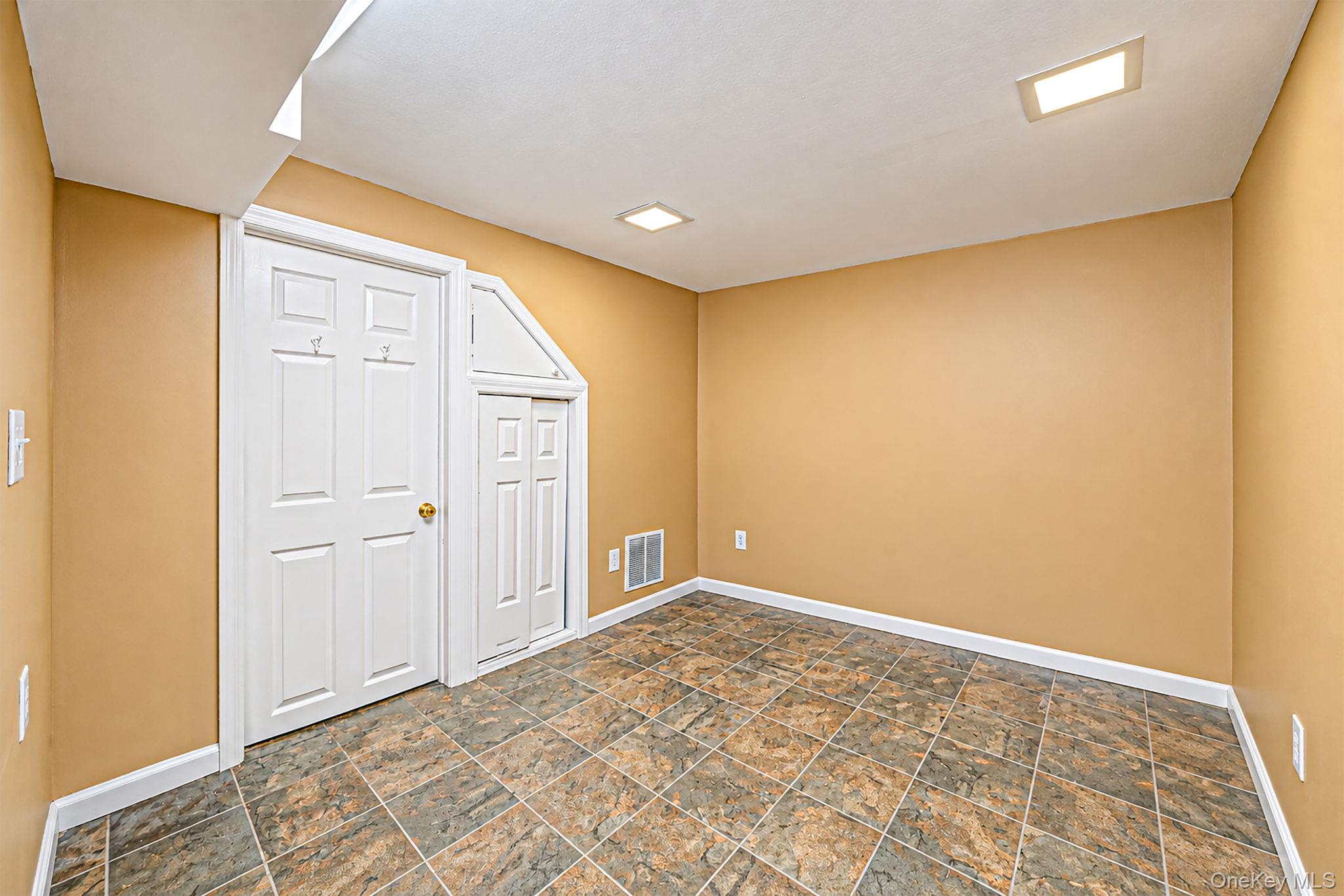 5 Willets Drive – For Sale photo 29