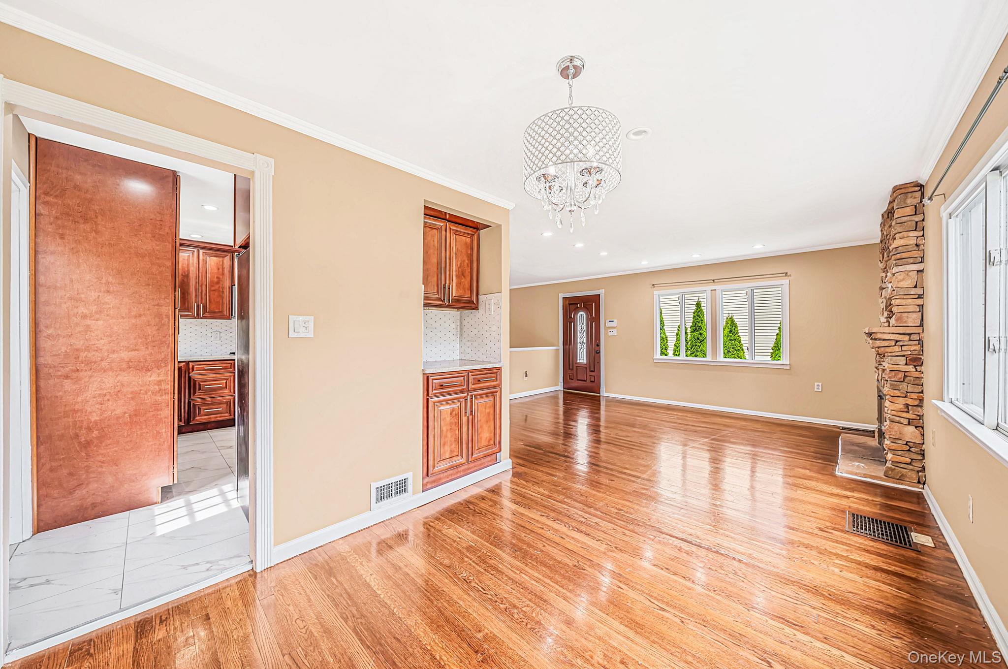 5 Willets Drive – For Sale photo 8