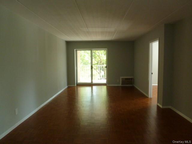 416 Benedict Avenue, Unit 1G photo 3