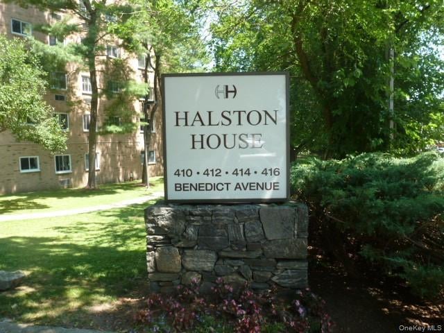416 Benedict Avenue, Unit 1G photo 2