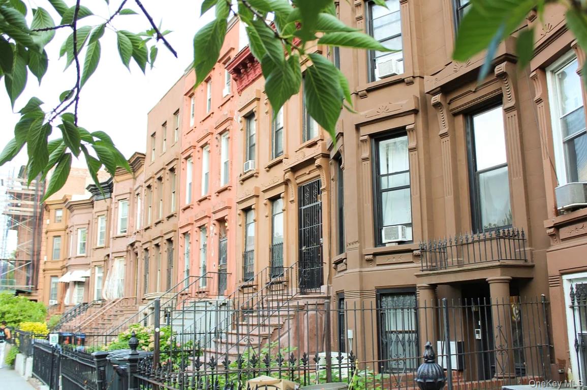 166 Halsey Street – For Rent