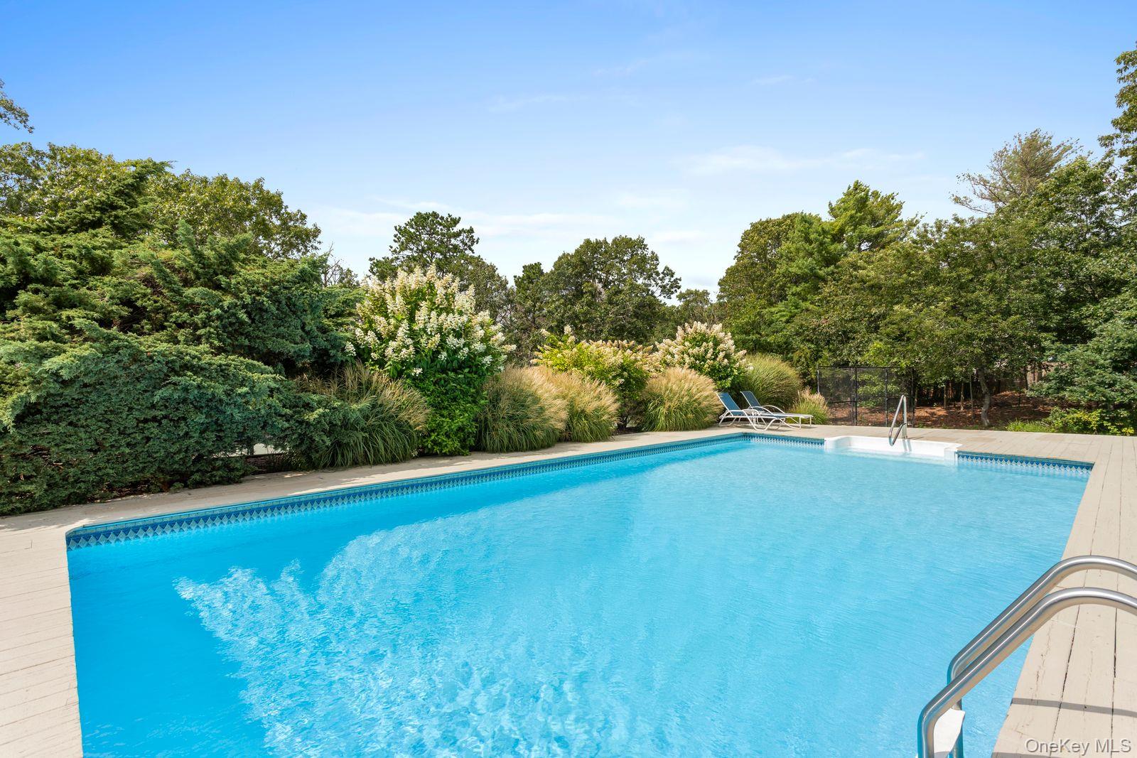 40 Peacock Path – For Sale photo 4