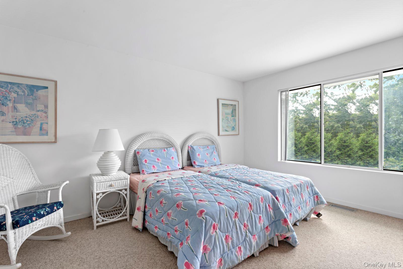 40 Peacock Path – For Sale photo 16