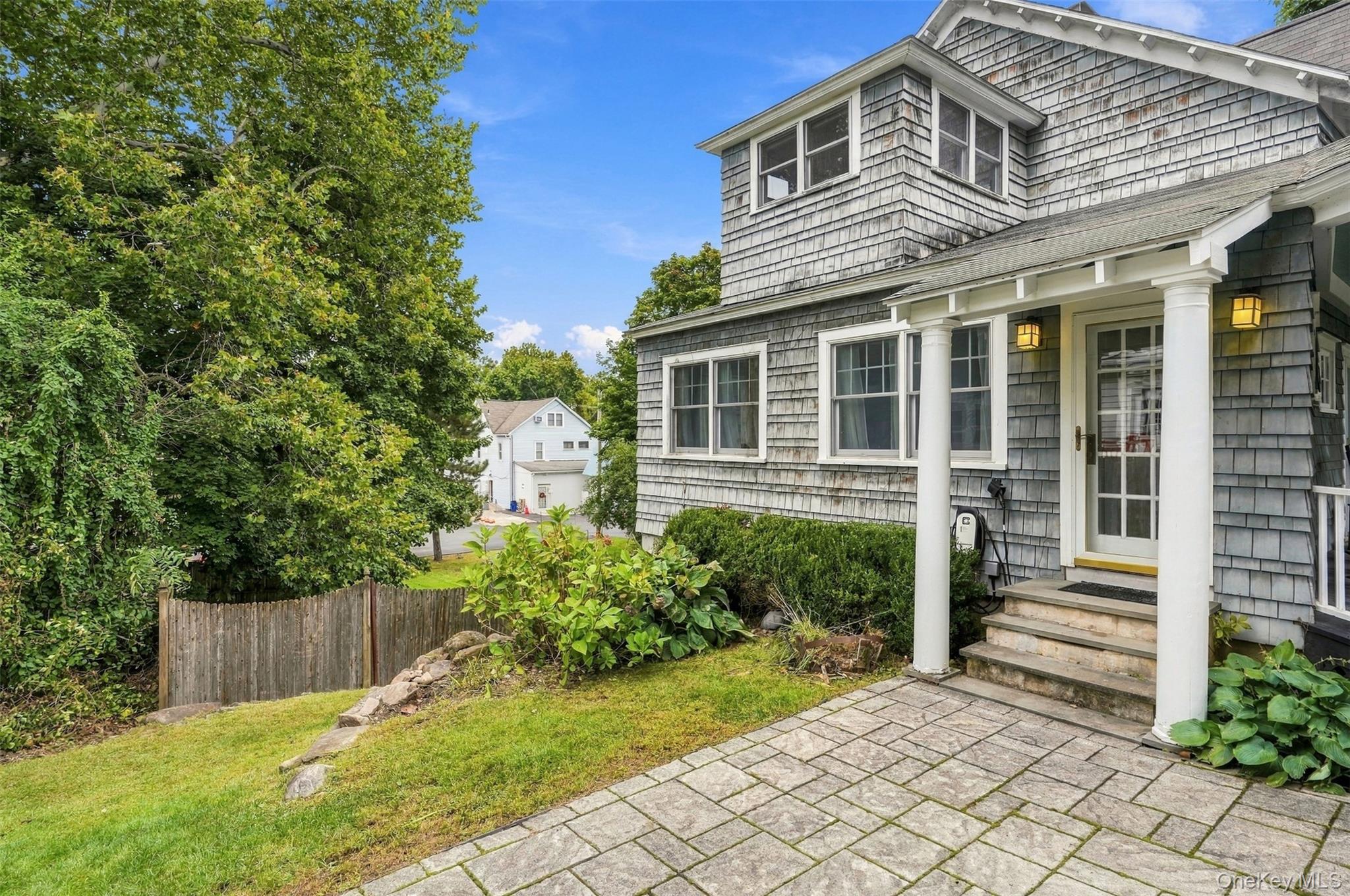 27 Clinton Street – For Sale photo 3