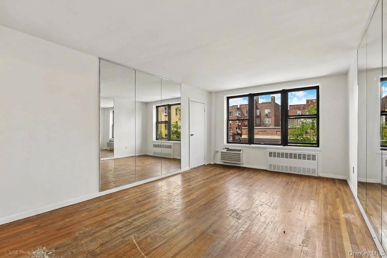 41-31 51st Street, Unit 4K photo 2