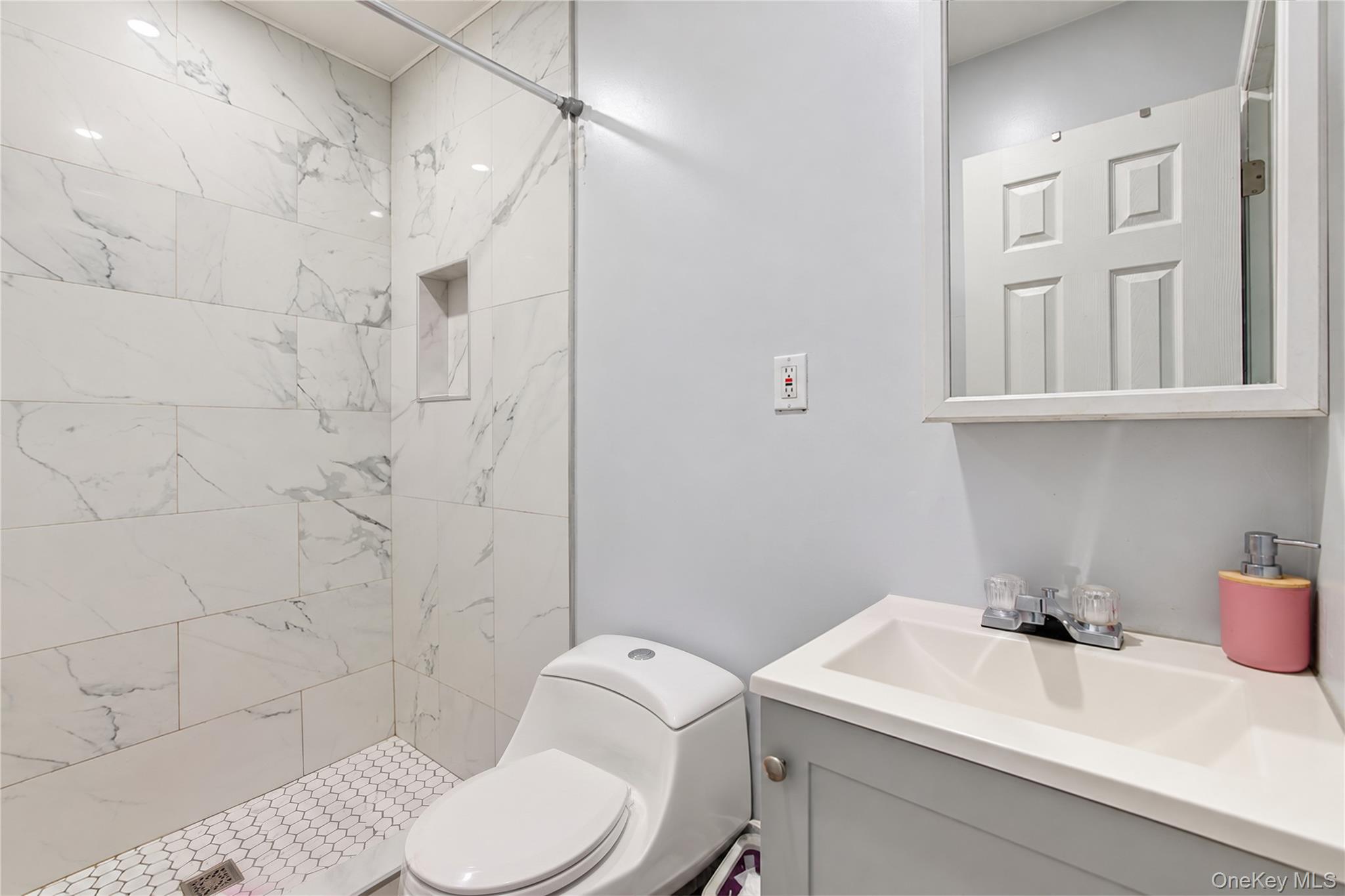 1085 Bay Shore Avenue – For Sale photo 31