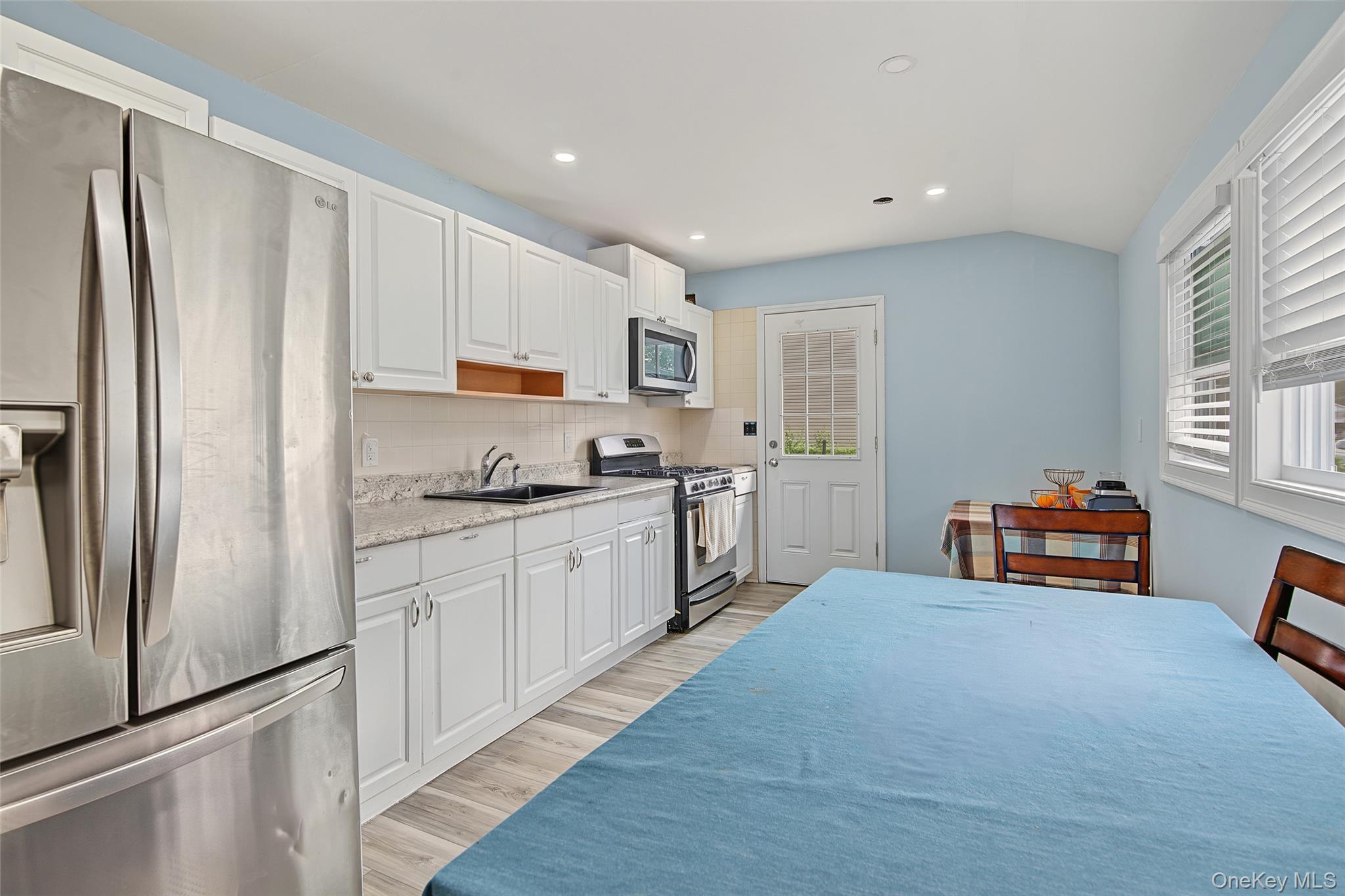 1085 Bay Shore Avenue – For Sale photo 8