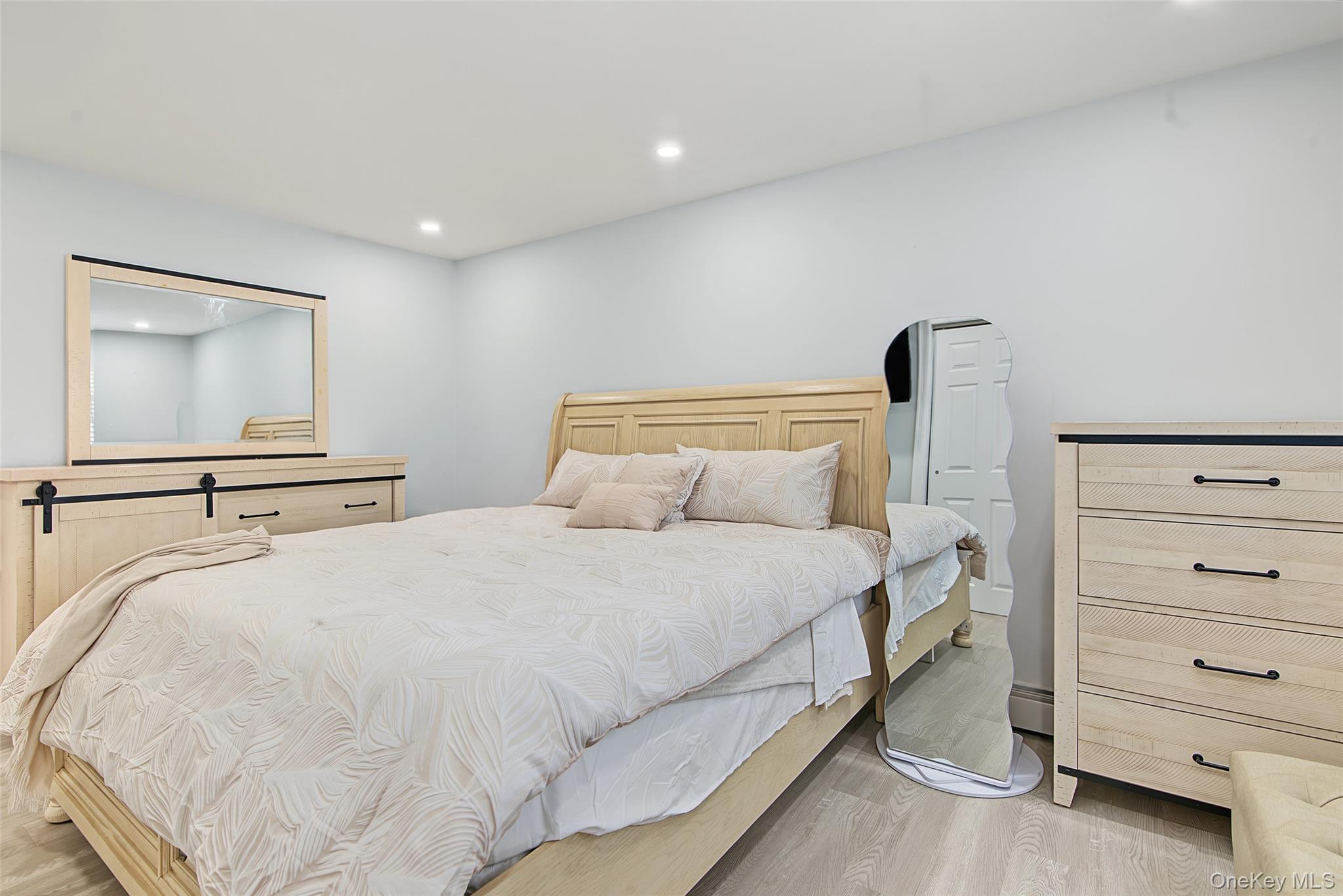 1085 Bay Shore Avenue – For Sale photo 12